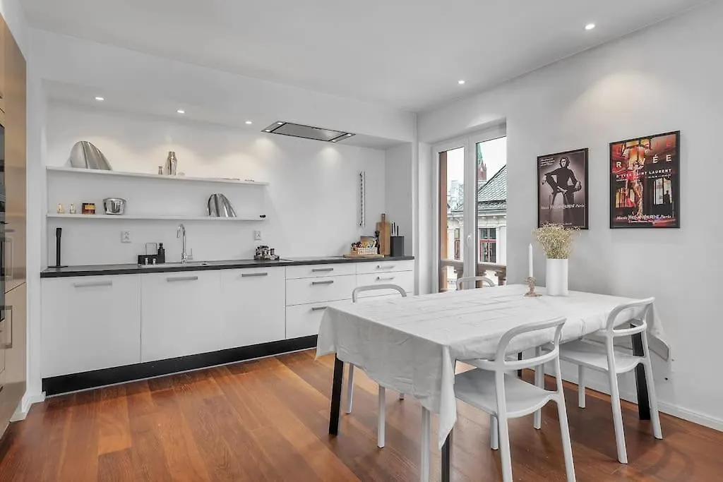 Appartement Romslig Leilighet I Hjertet Av Bergen Sentrum!